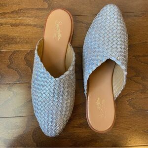 Seychelles Places To Go mules slides silver metallic leather flats EUC 8.5